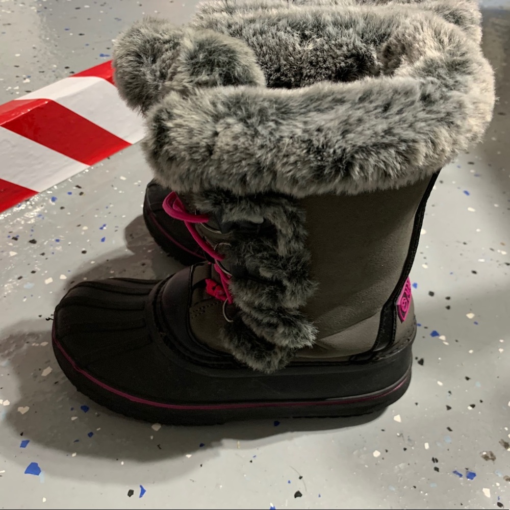 snow boots